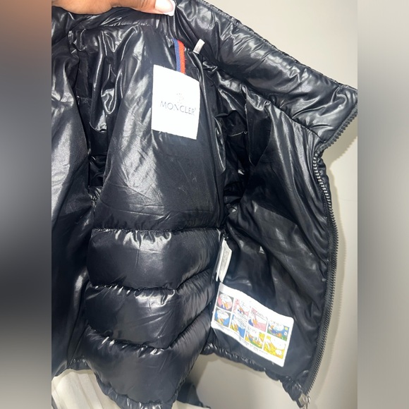 Moncler Kids Puffer Jacket / Worn Good Condition/ No Hoodie - Picture 5 of 7